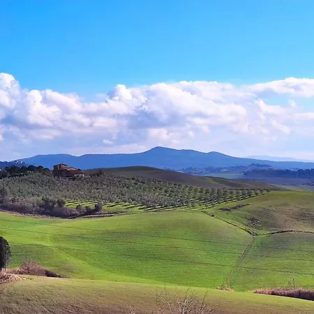 Podere Campiano Konukevi 3*